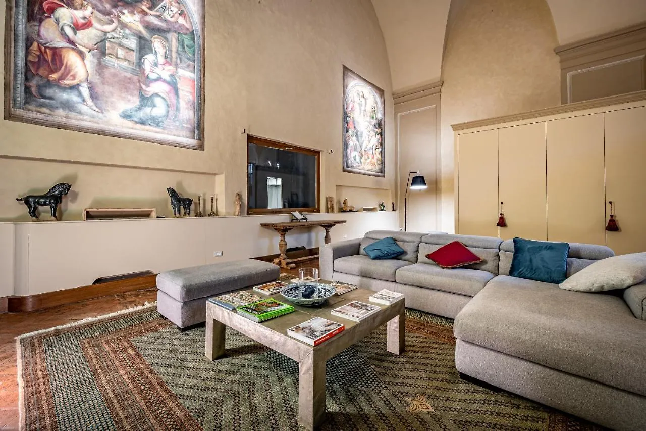 Apartment Yid Cantoria Florence