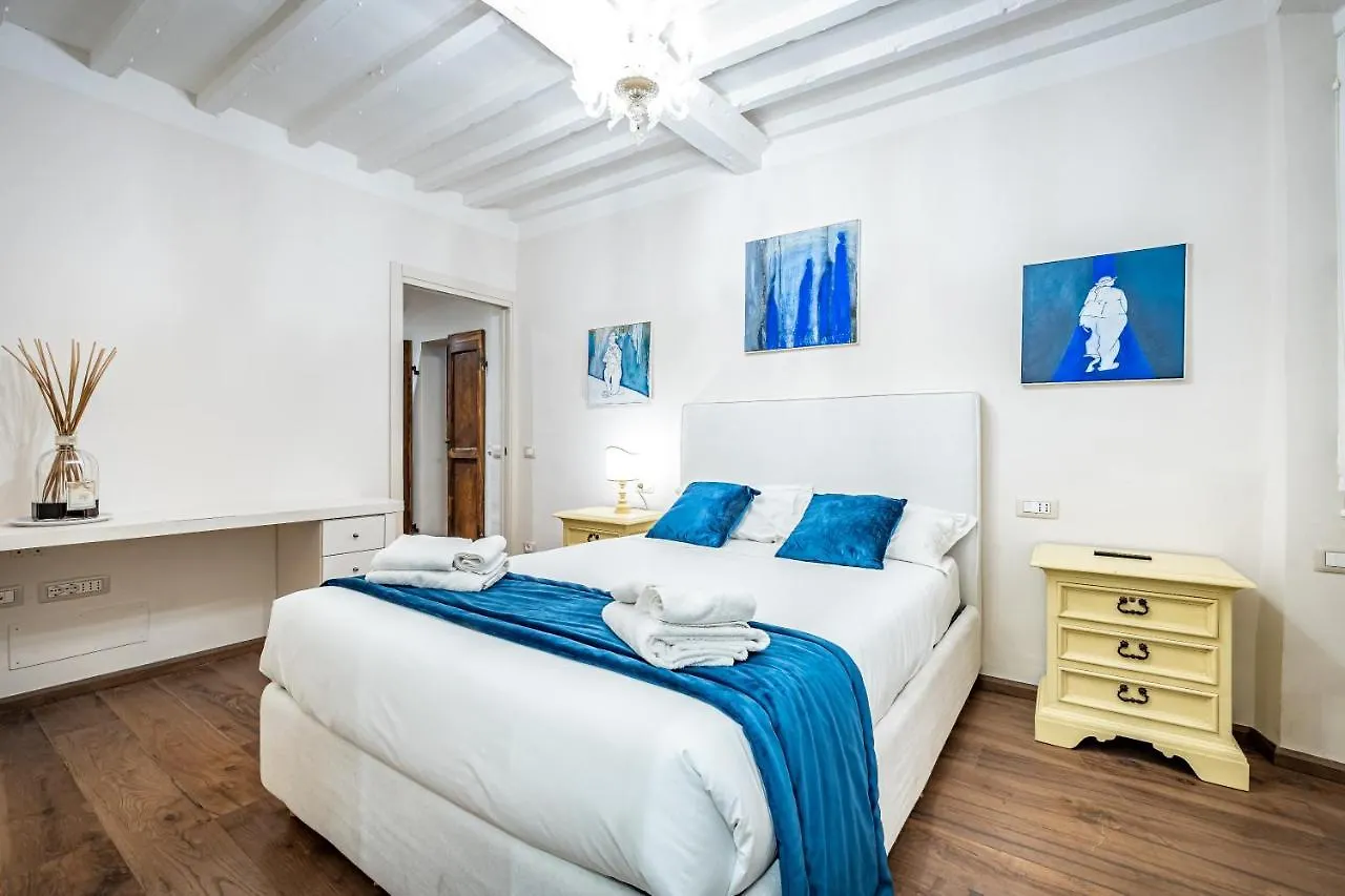 Apartment Yid Cantoria Florence